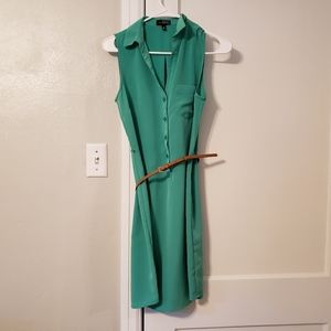 Sleevless Dress with tan belt